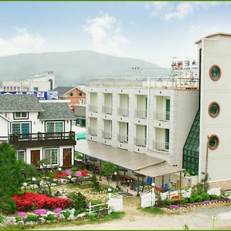 First Pension Тхэан Экстерьер фото