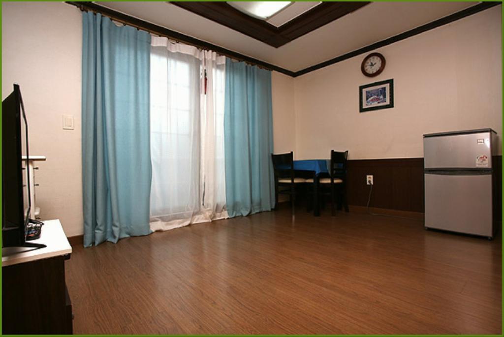 First Pension Тхэан Экстерьер фото